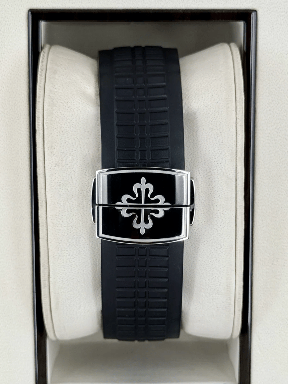 2018 Patek Philippe Aquanaut 40.8mm 5167A-001 Stainless Steel Gray Dial - Image 2