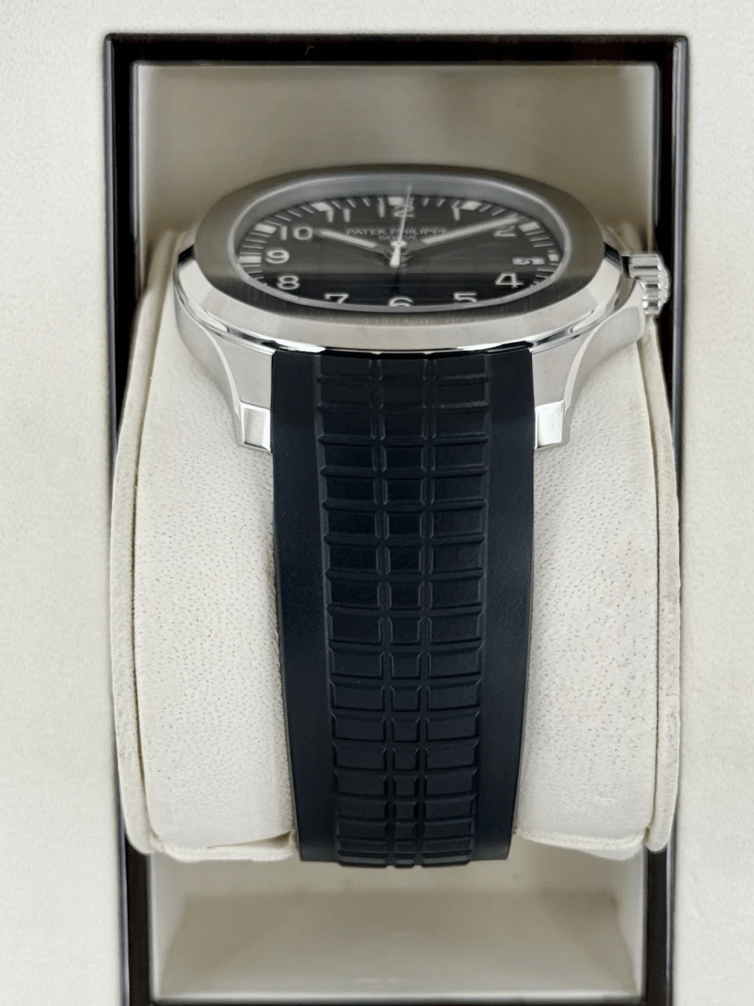 2018 Patek Philippe Aquanaut 40.8mm 5167A-001 Stainless Steel Gray Dial - Image 3