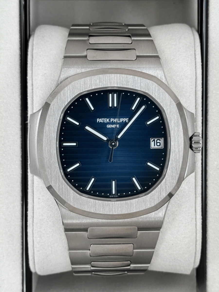 NEW 2025 Patek Philippe Nautilus 41mm 5811/1G White Gold Blue Dial