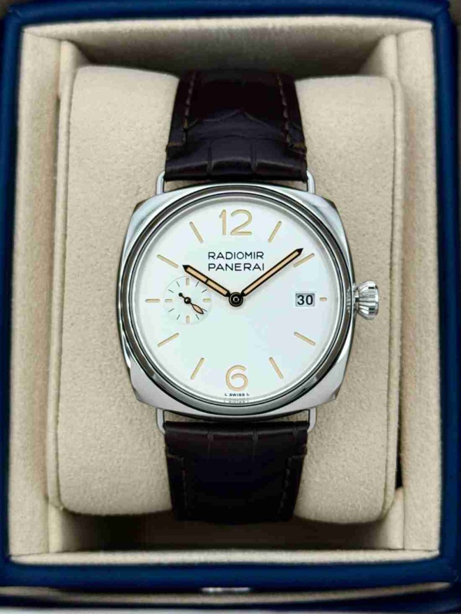 NEW 2024 Panerai Radiomir Quaranta 40mm PAM01570 Stainless Steel White Dial