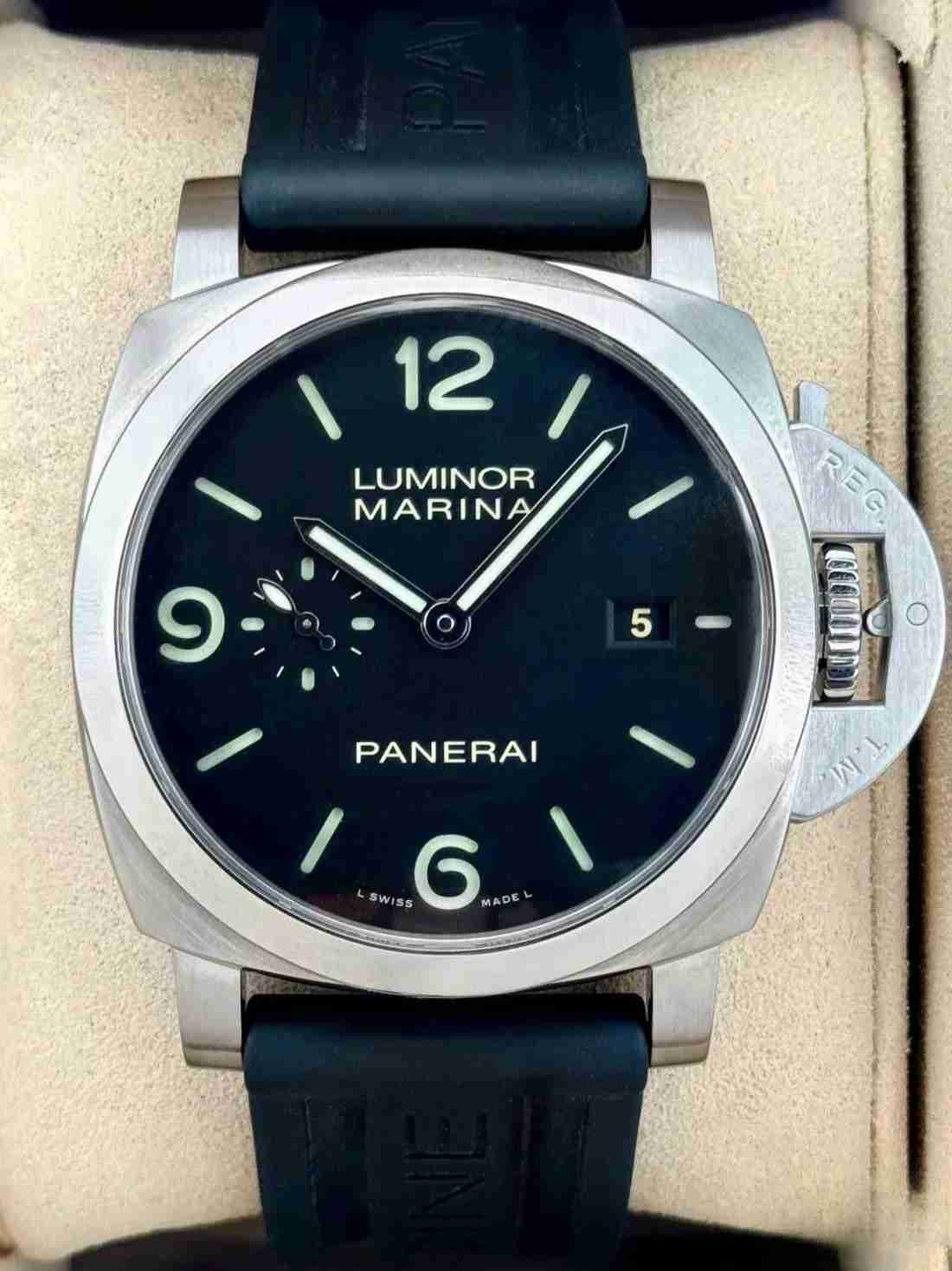 2025 Panerai Luminor Marina 44mm PAM03312 Stainless Steel Black Dial