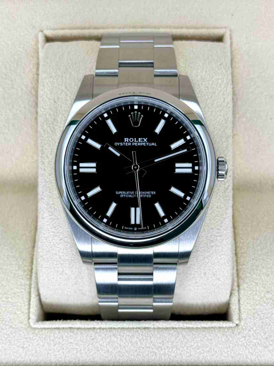 2023 Rolex Oyster Perpetual 41mm 124300 Black Diall