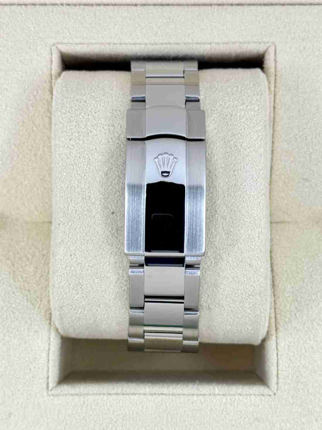 2024 CPO Rolex Oyster Perpetual Date 34mm 115200 Black Dial - Image 2