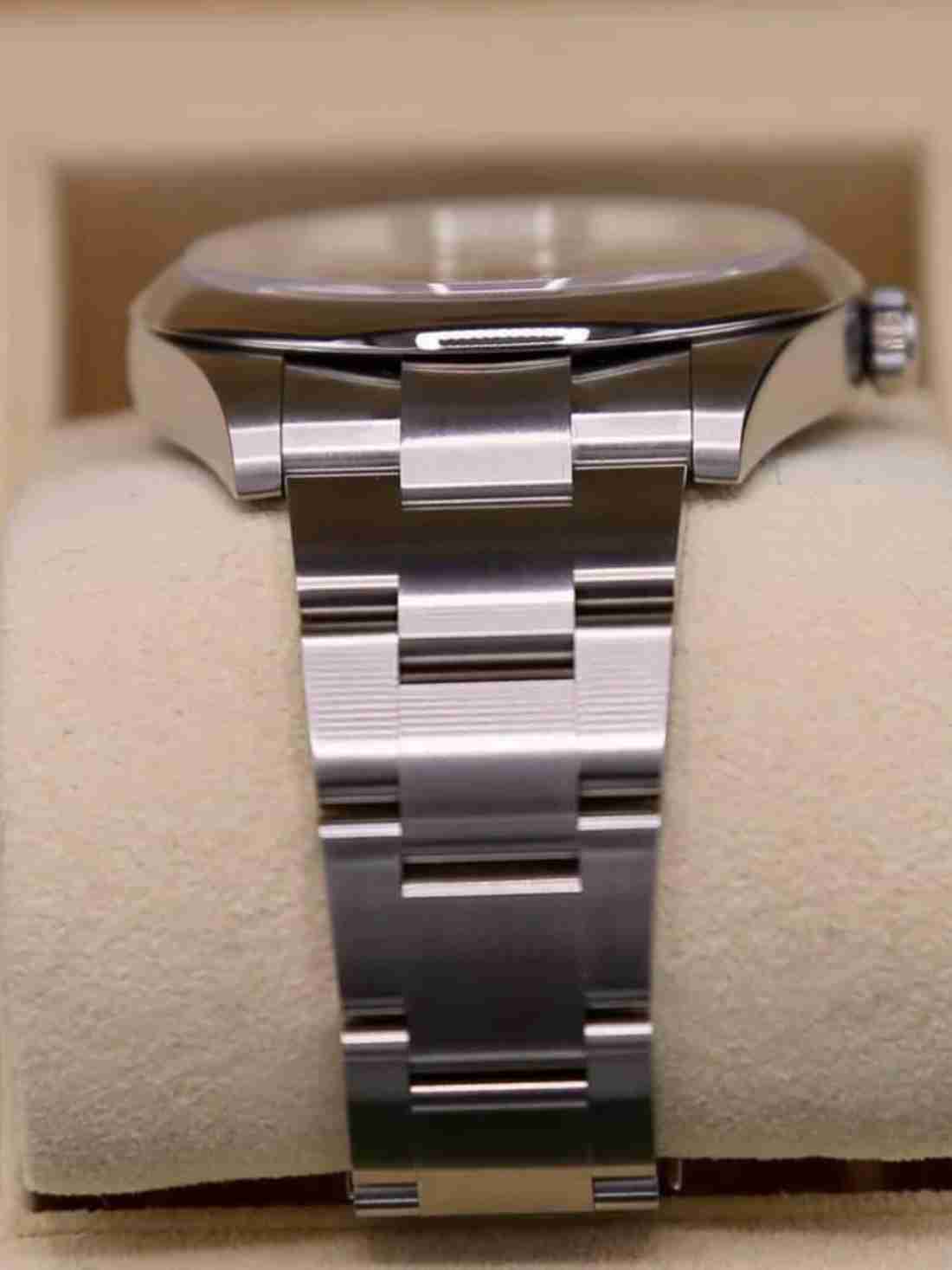 New 2023 Rolex Oyster Perpetual 41mm 124300 Blue Dial - Image 3