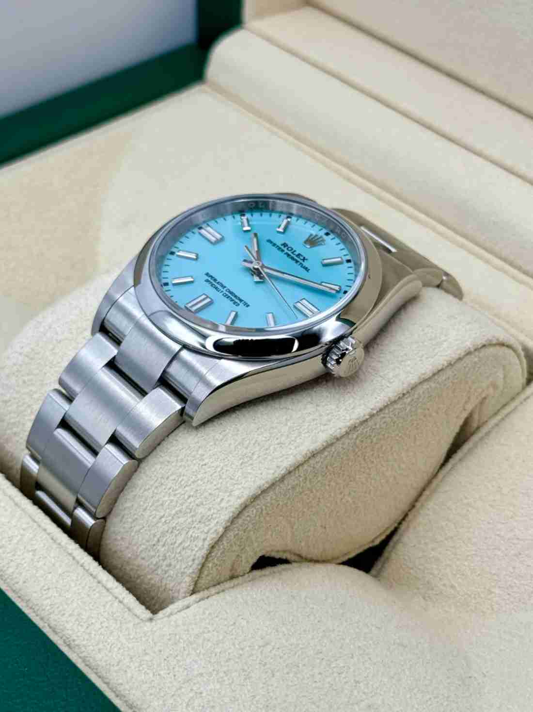2023 Rolex Oyster Perpetual 36mm 126000 Tiffany Blue Dial - Image 3