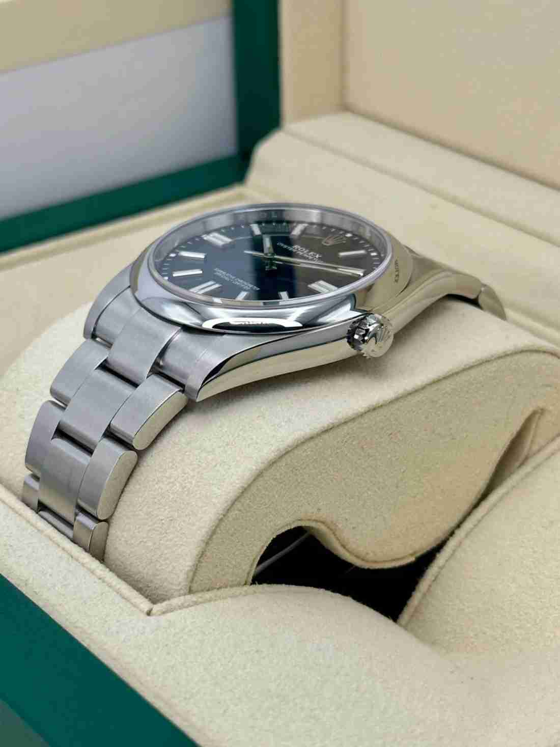 NEW 2025 Rolex Oyster Perpetual 41mm 124300 Blue Dial - Image 3