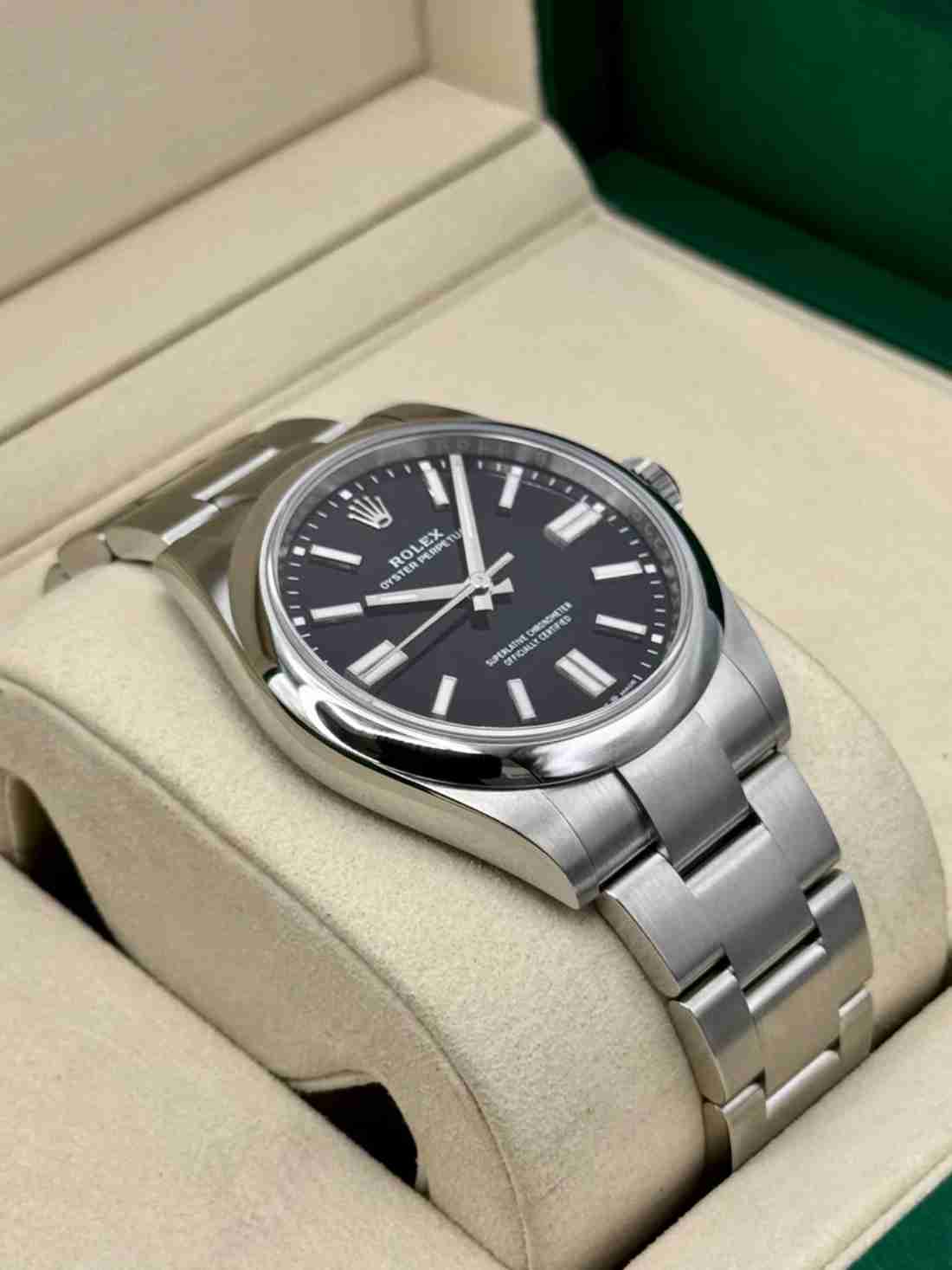NEW 2025 Rolex Oyster Perpetual 41mm 134300 Black Dial - Image 4