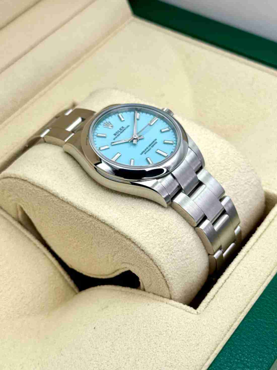 2023 Rolex Oyster Perpetual 31mm 277200 Turquoise Tiffany Blue Dial - Image 4