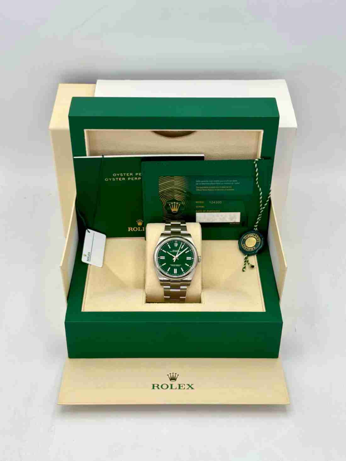 NEW 2025 Rolex Oyster Perpetual 41mm 124300 Green Dial - Image 5