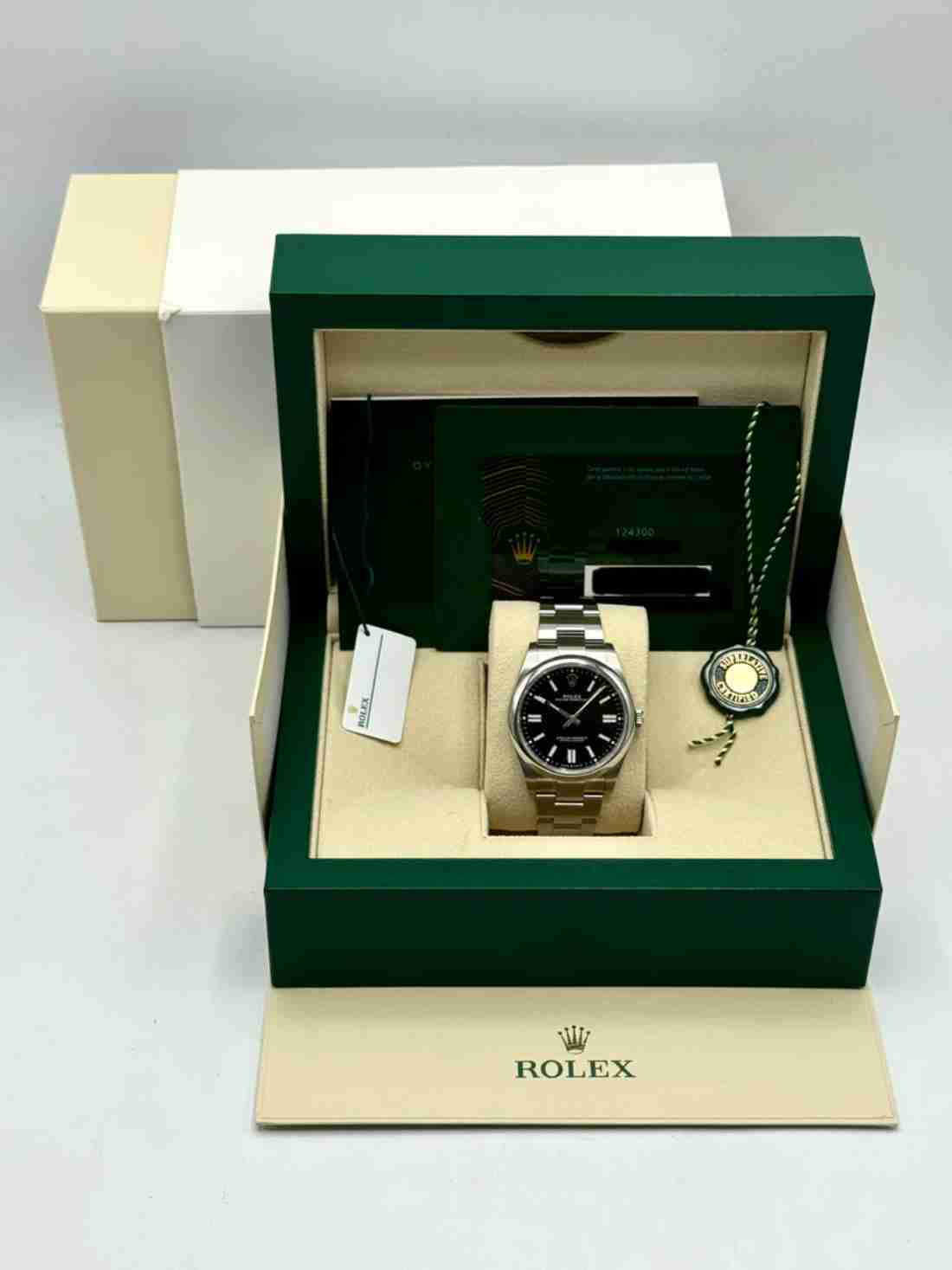 2024 Rolex Oyster Perpetual 41mm 124300 Black Dial - Image 5