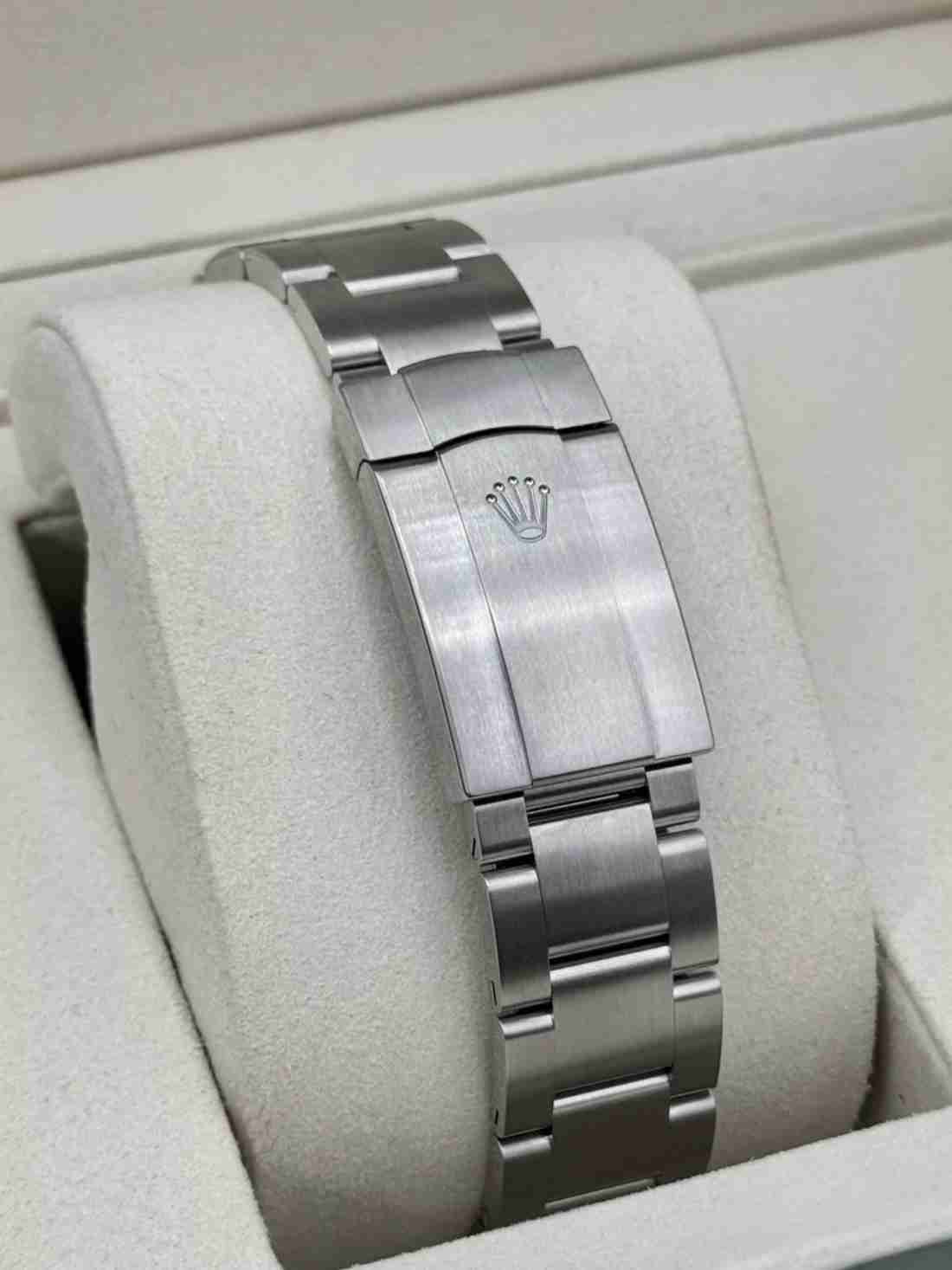 NEW 2026 Rolex Oyster Perpetual 41mm 134300 Black Dial - Image 2