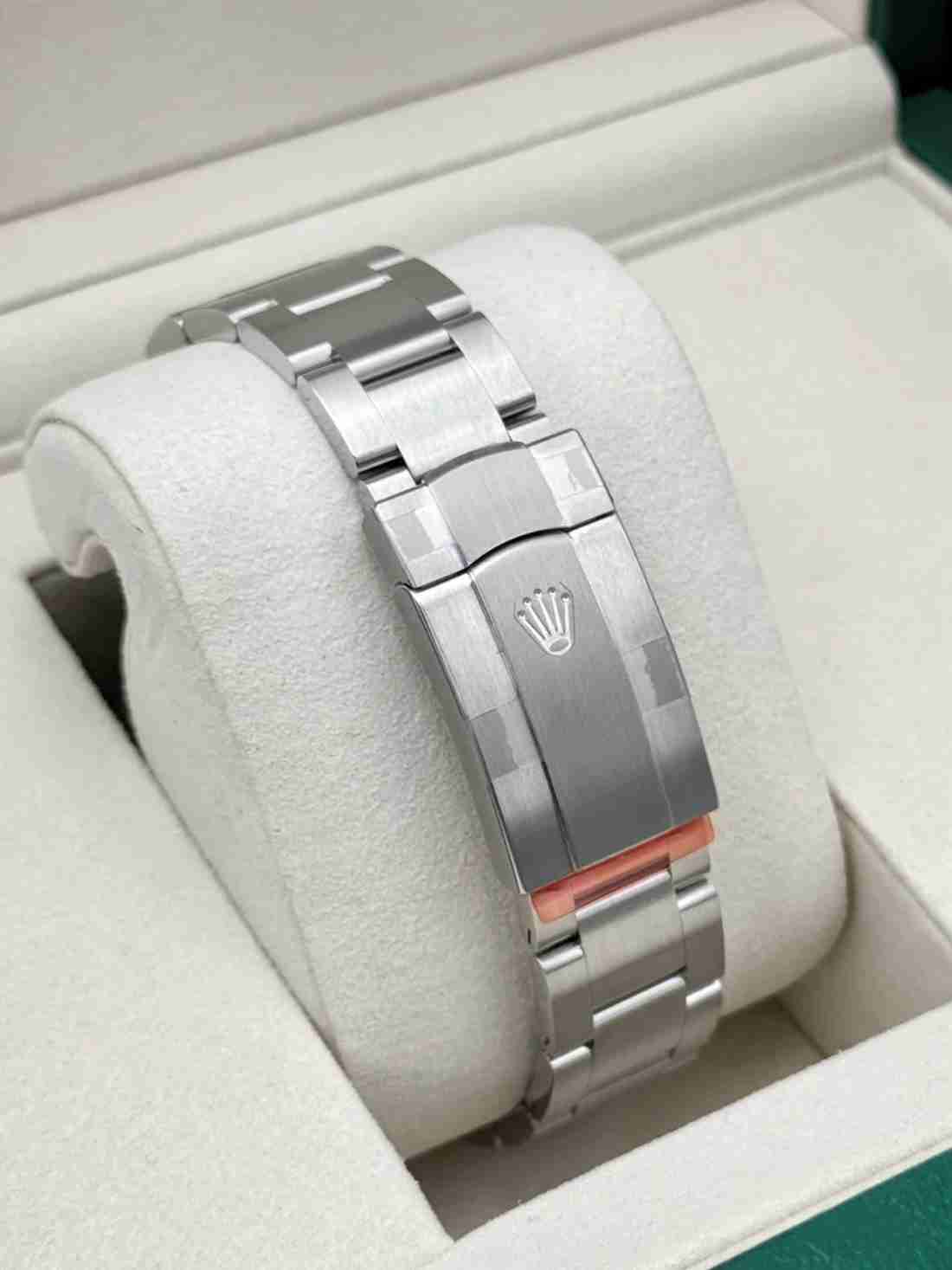 NEW 2026 Rolex Oyster Perpetual 41mm 134300 Candy Pink Dial (STICKERED) - Image 2
