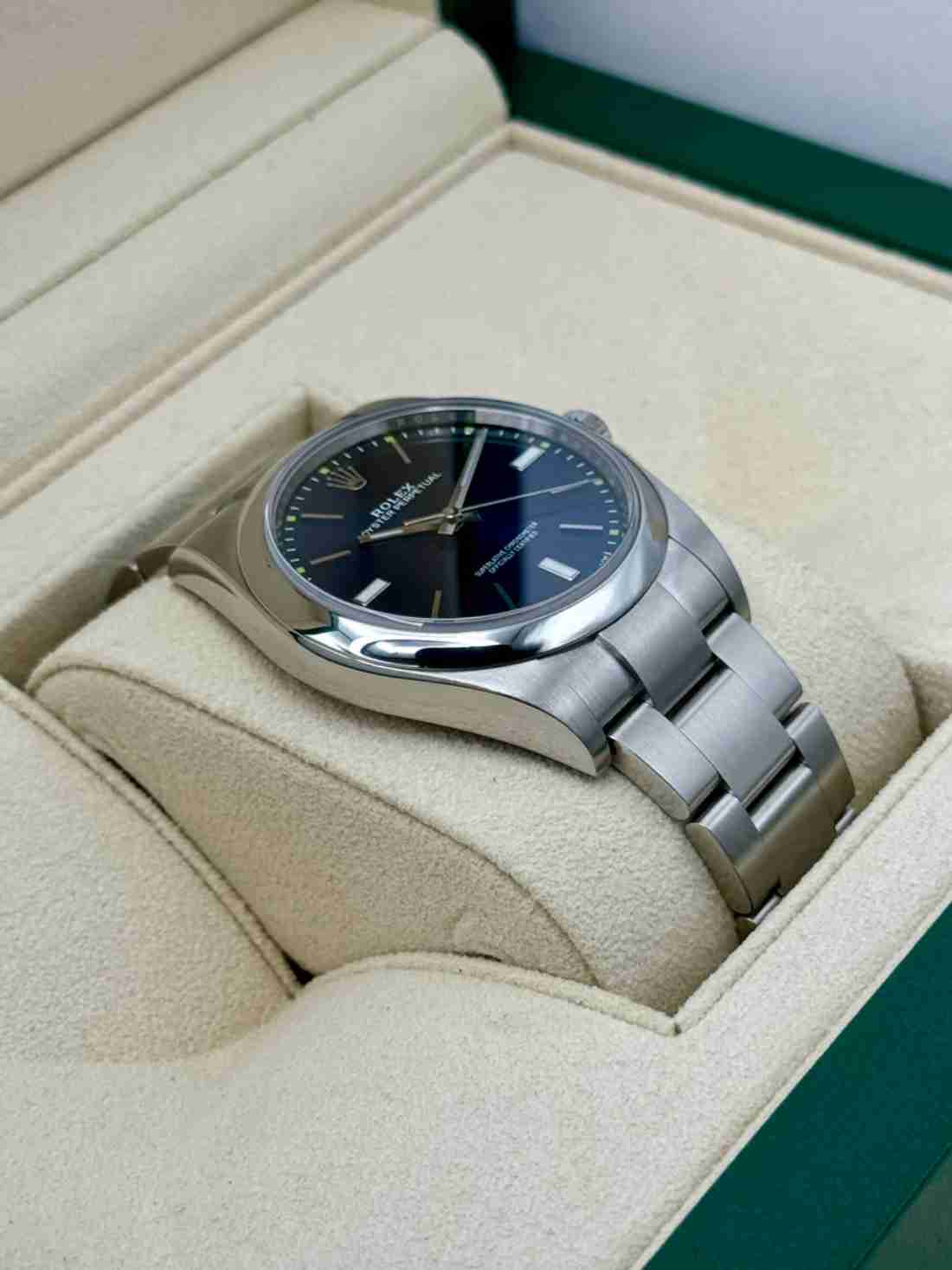 Rolex Oyster Perpetual 39mm 114300 Blue Dial - Image 4