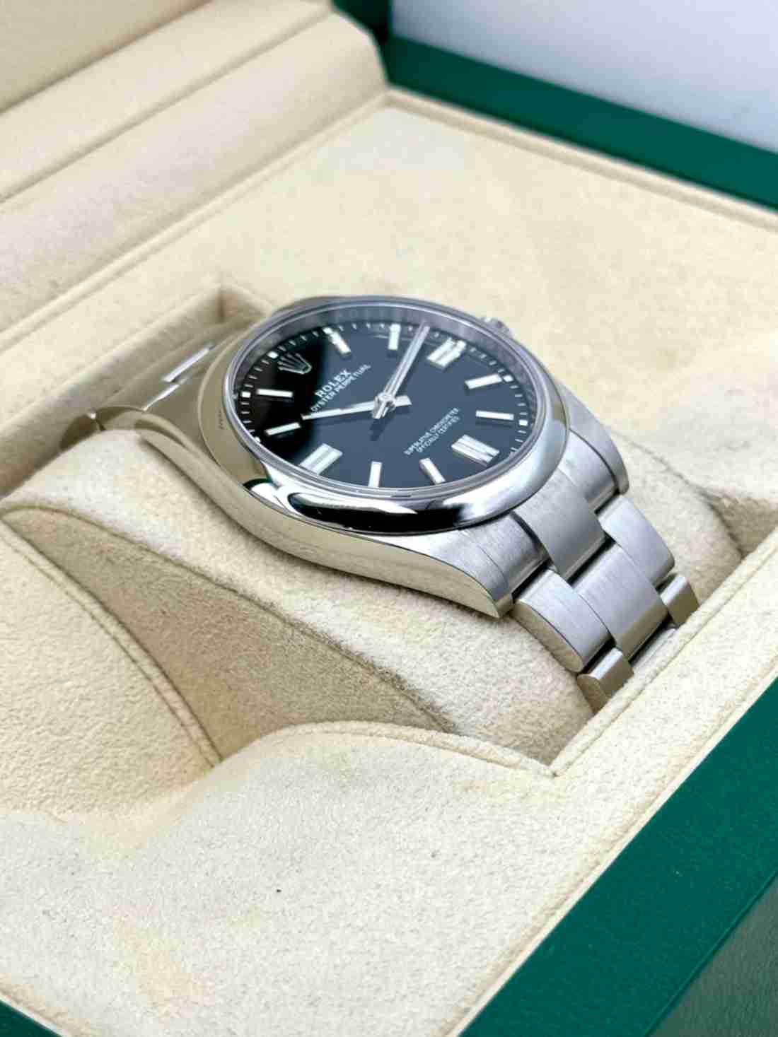2023 Rolex Oyster Perpetual 41mm 124300 Black Dial - Image 4