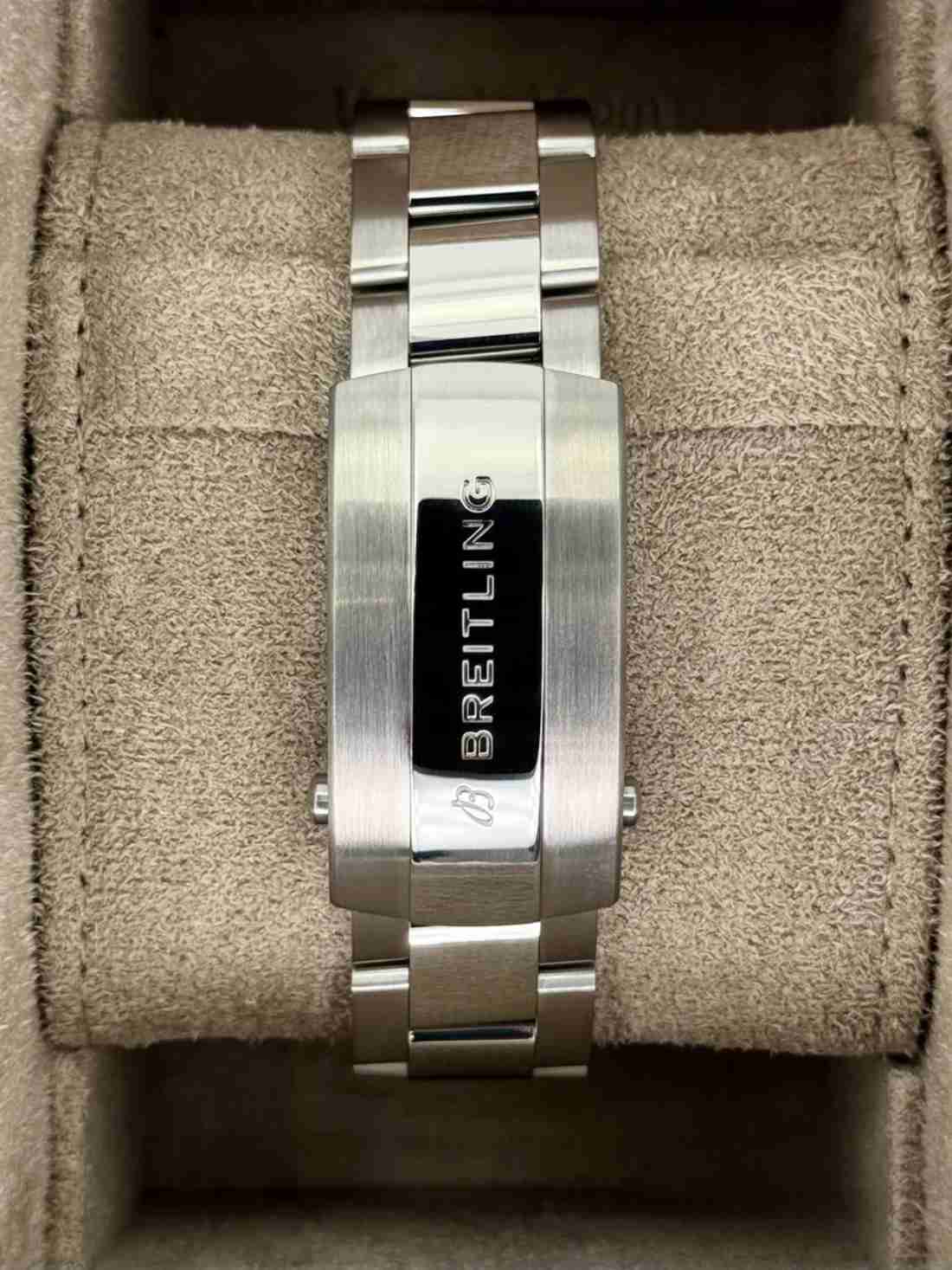 2025 Breitling Superocean Automatic 44mm A17376 Stainless Steel Turquoise Dial - Image 2