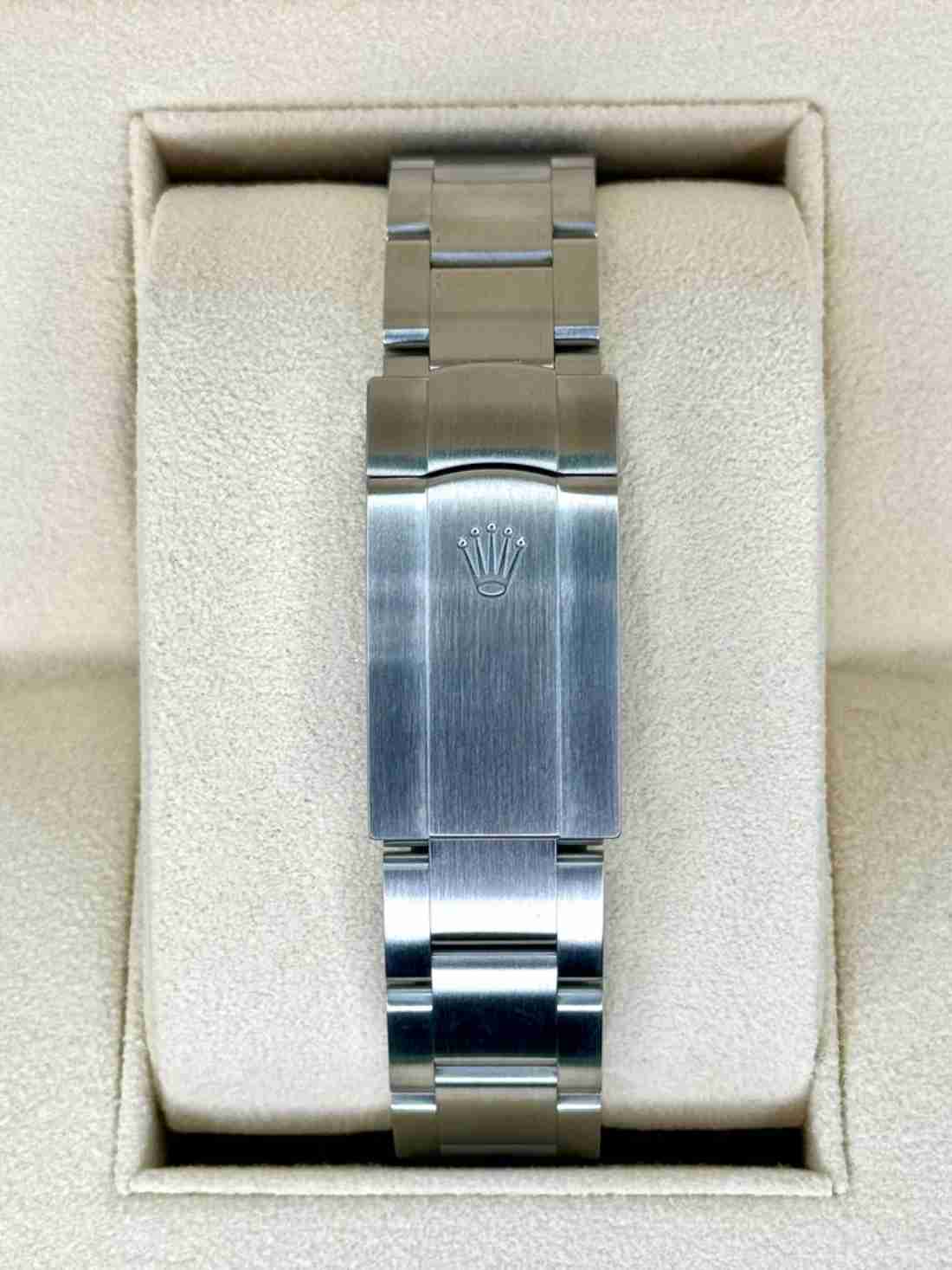 NEW 2026 Rolex Oyster Perpetual 36mm 126000 Tiffany Blue Dial - Image 2