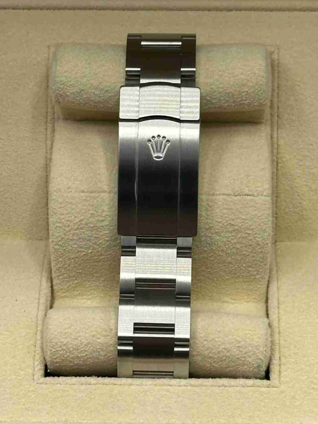 2022 Rolex Oyster Perpetual 41mm 124300 Blue Dial - Image 2