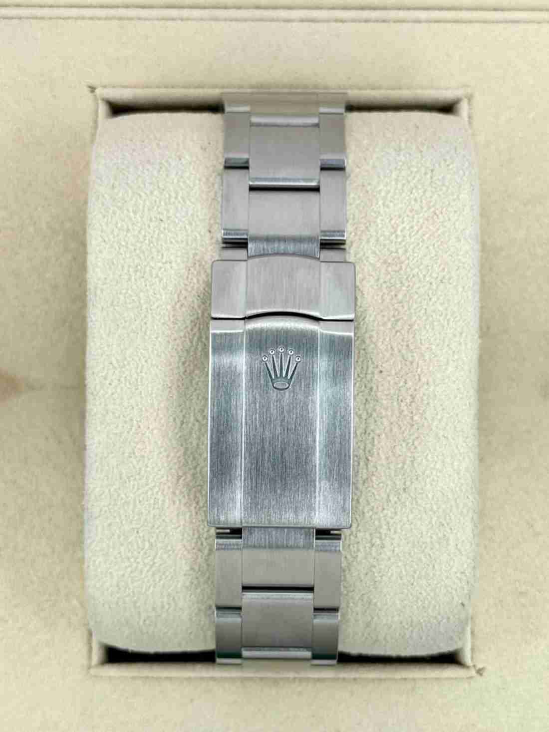 NEW 2025 Rolex Oyster Perpetual 41mm 124300 Black Dial - Image 2