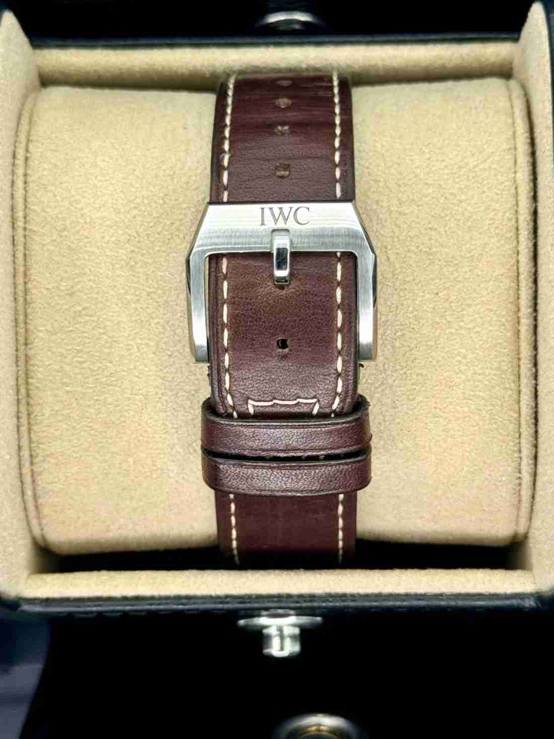 2023 IWC Pilot's Watch Chronograph 43mm IW378005 Steel Green Dial - Image 2