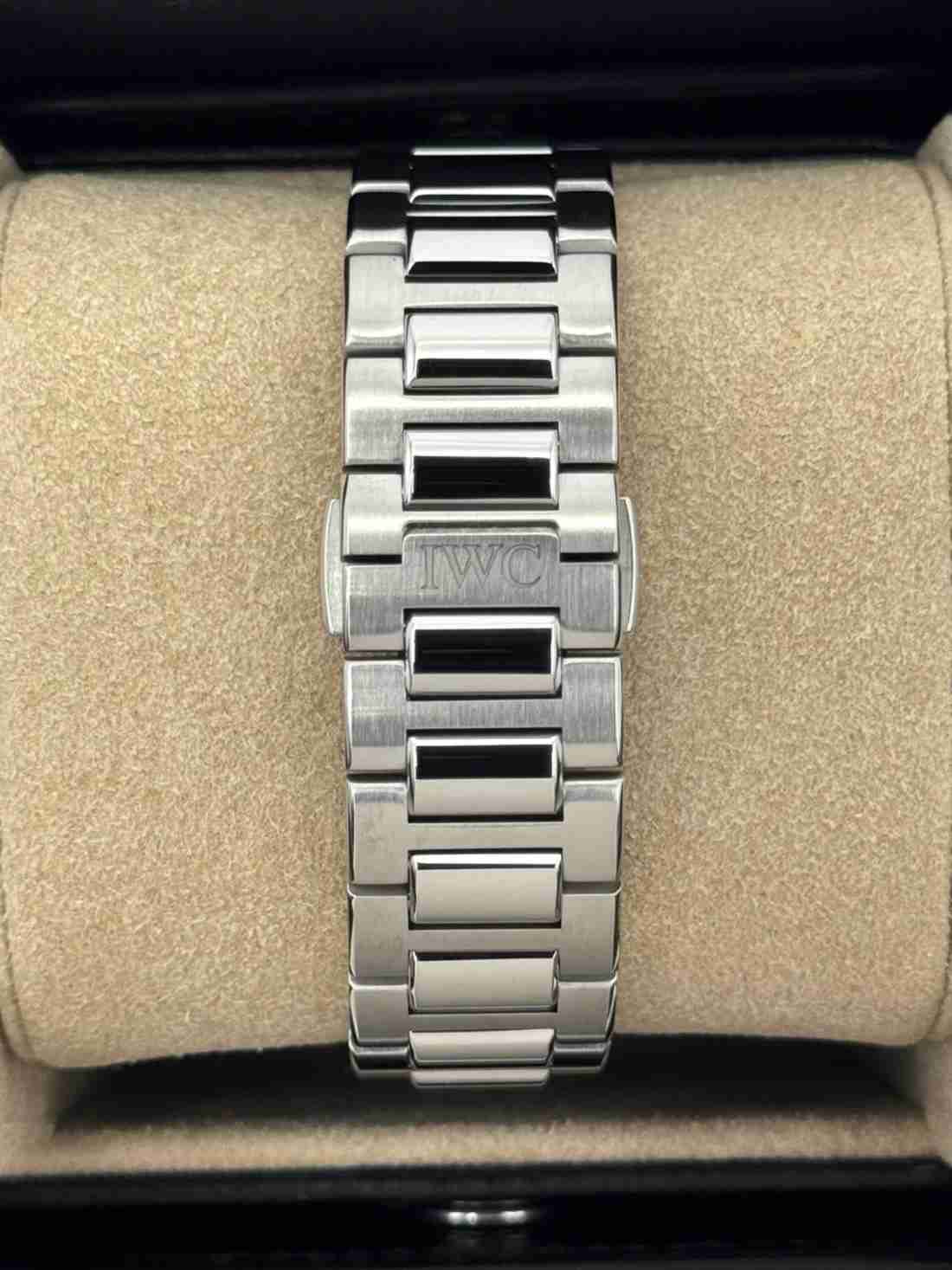 2024 IWC Ingenieur Automatic 40mm IW328903 Stainless Steel Aqua Dial - Image 2