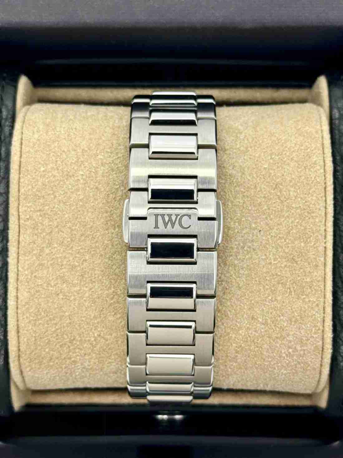 NEW 2025 IWC Ingenieur Automatic 40mm IW328903 Aqua Dial - Image 2