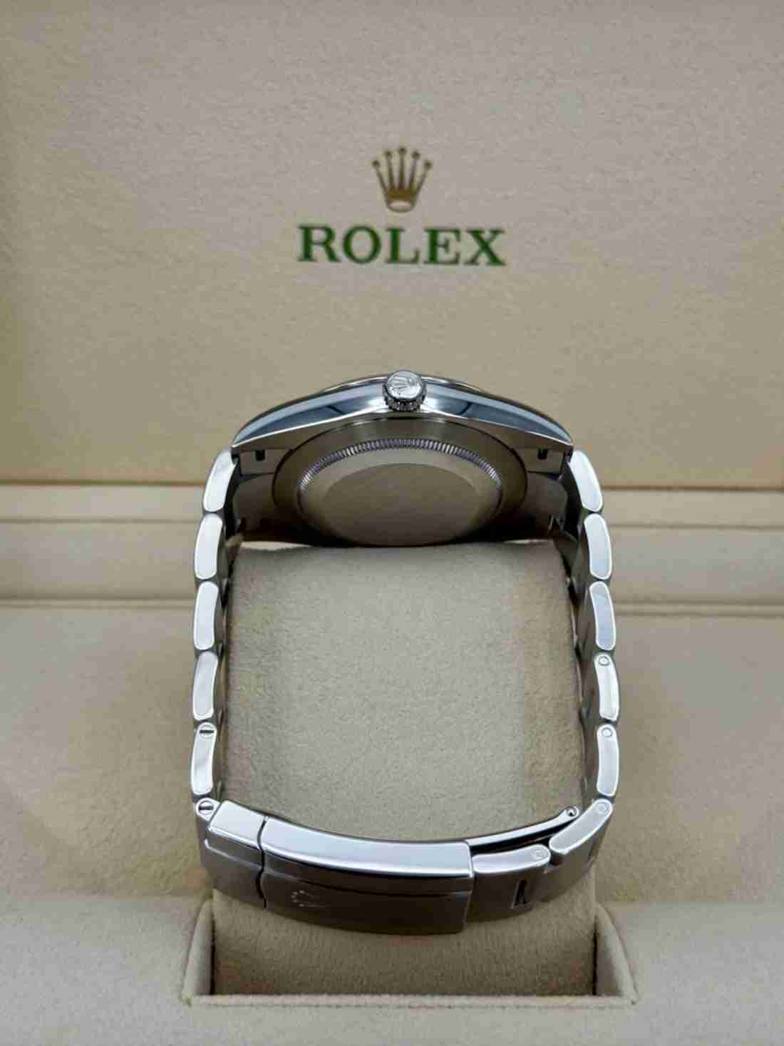 2023 Rolex Oyster Perpetual 41mm 124300 Green Dial - Image 5