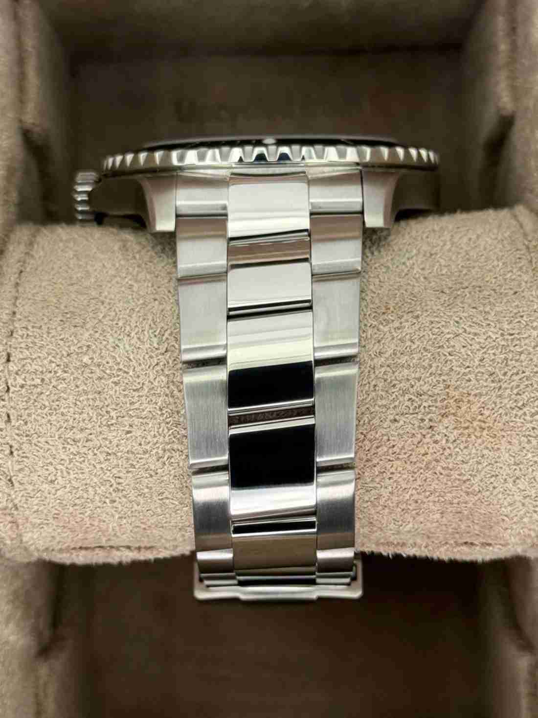 2025 Breitling Superocean Automatic 44mm A17376 Stainless Steel Turquoise Dial - Image 3