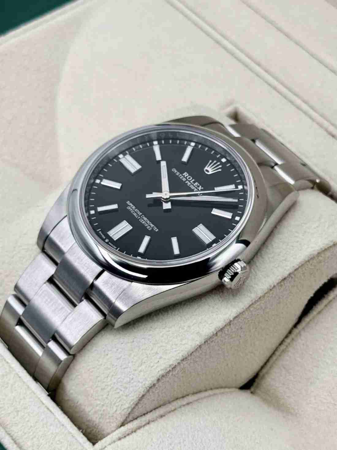 NEW 2026 Rolex Oyster Perpetual 41mm 134300 Black Dial - Image 3