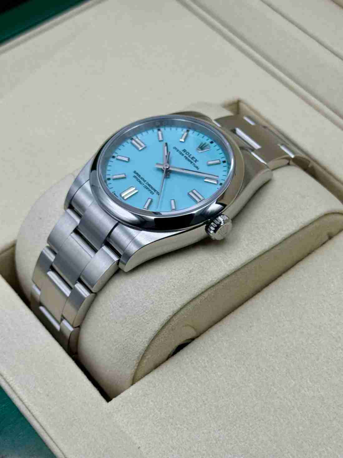 NEW 2026 Rolex Oyster Perpetual 36mm 126000 Tiffany Blue Dial - Image 3