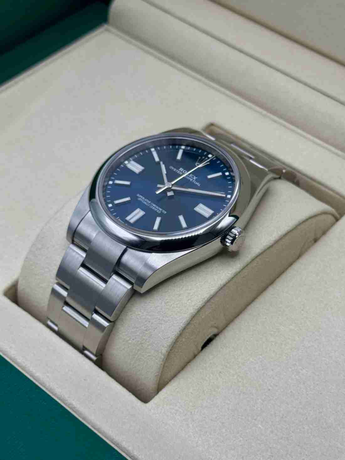 NEW 2025 Rolex Oyster Perpetual 41mm 124300 Blue Dial - Image 3