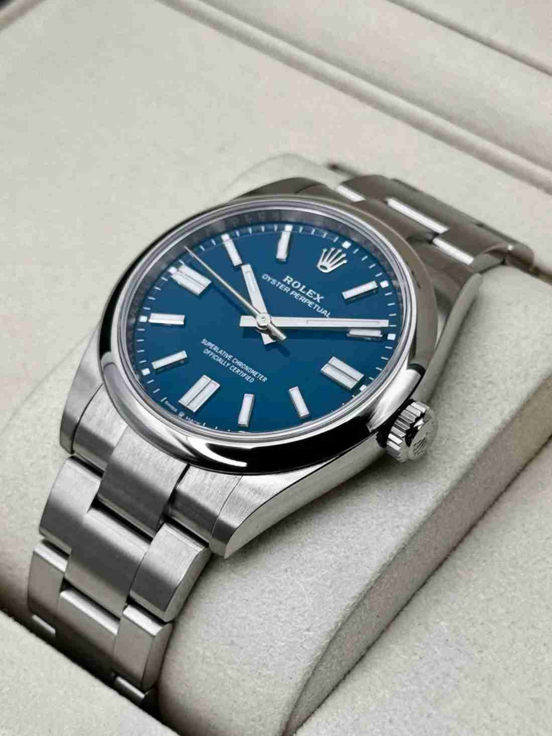 NEW 2025 Rolex Oyster Perpetual 41mm 134300 Med Blue Dial - Image 3