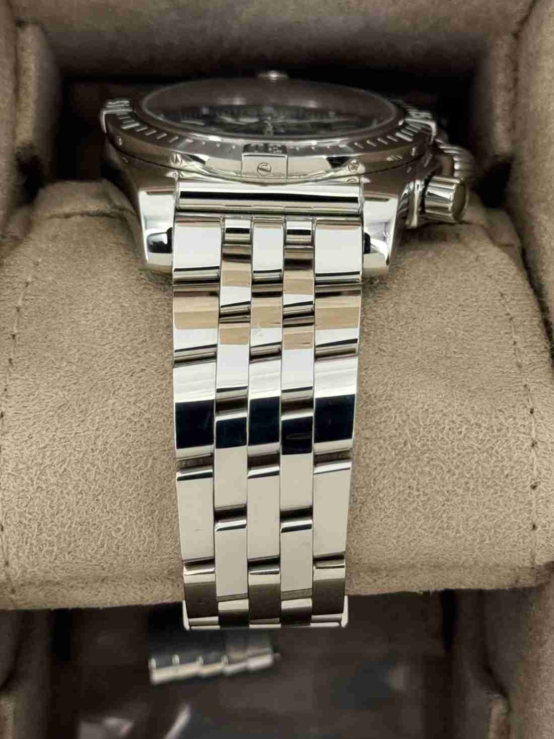 2022 Breitling Chronomat B01 44mm AB0115 Stainless Steel Blue Dial - Image 3
