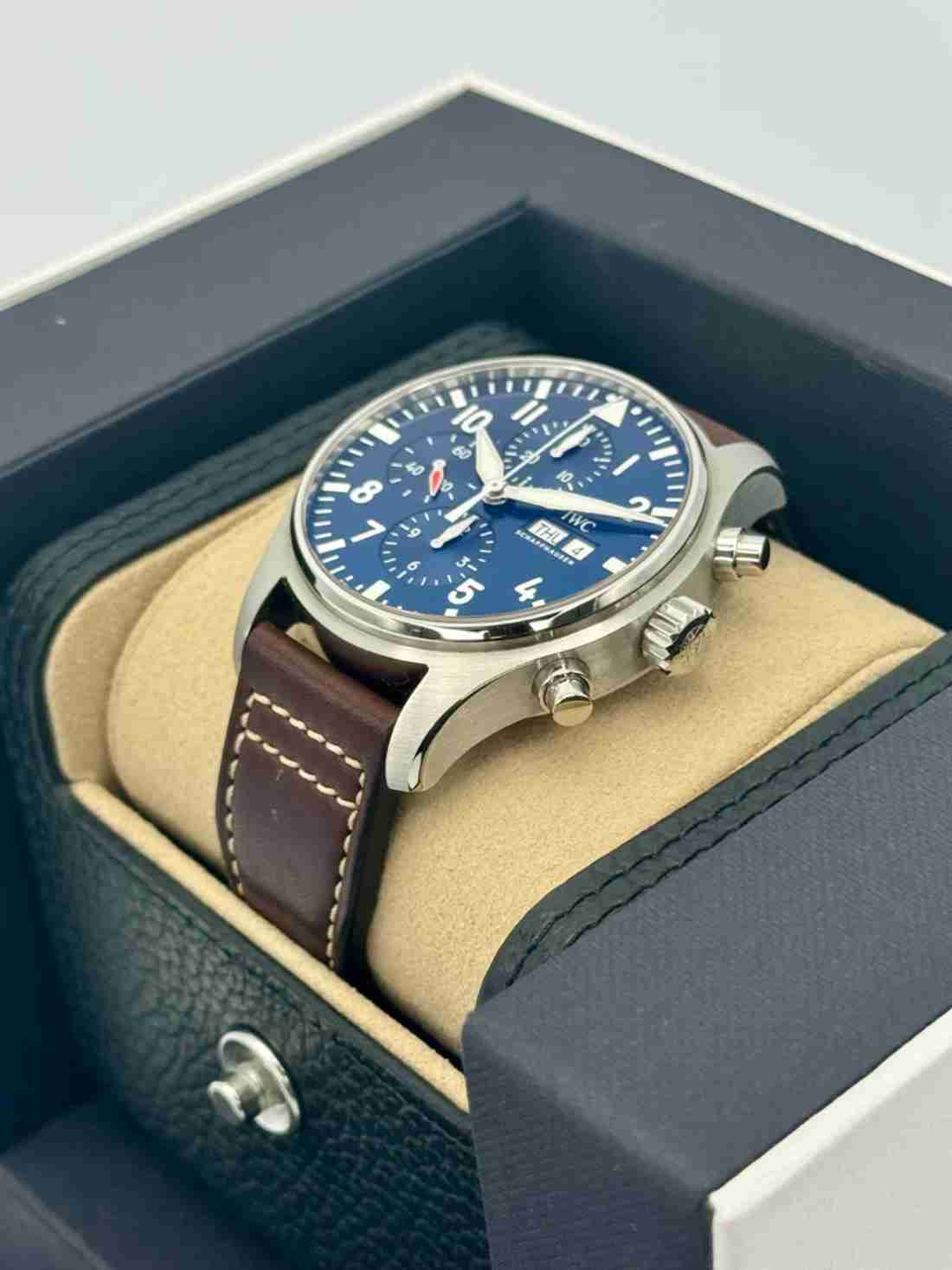 2022 IWC Pilot's Chronograph 43mm IW377714 Stainless Steel Blue Dial - Image 3
