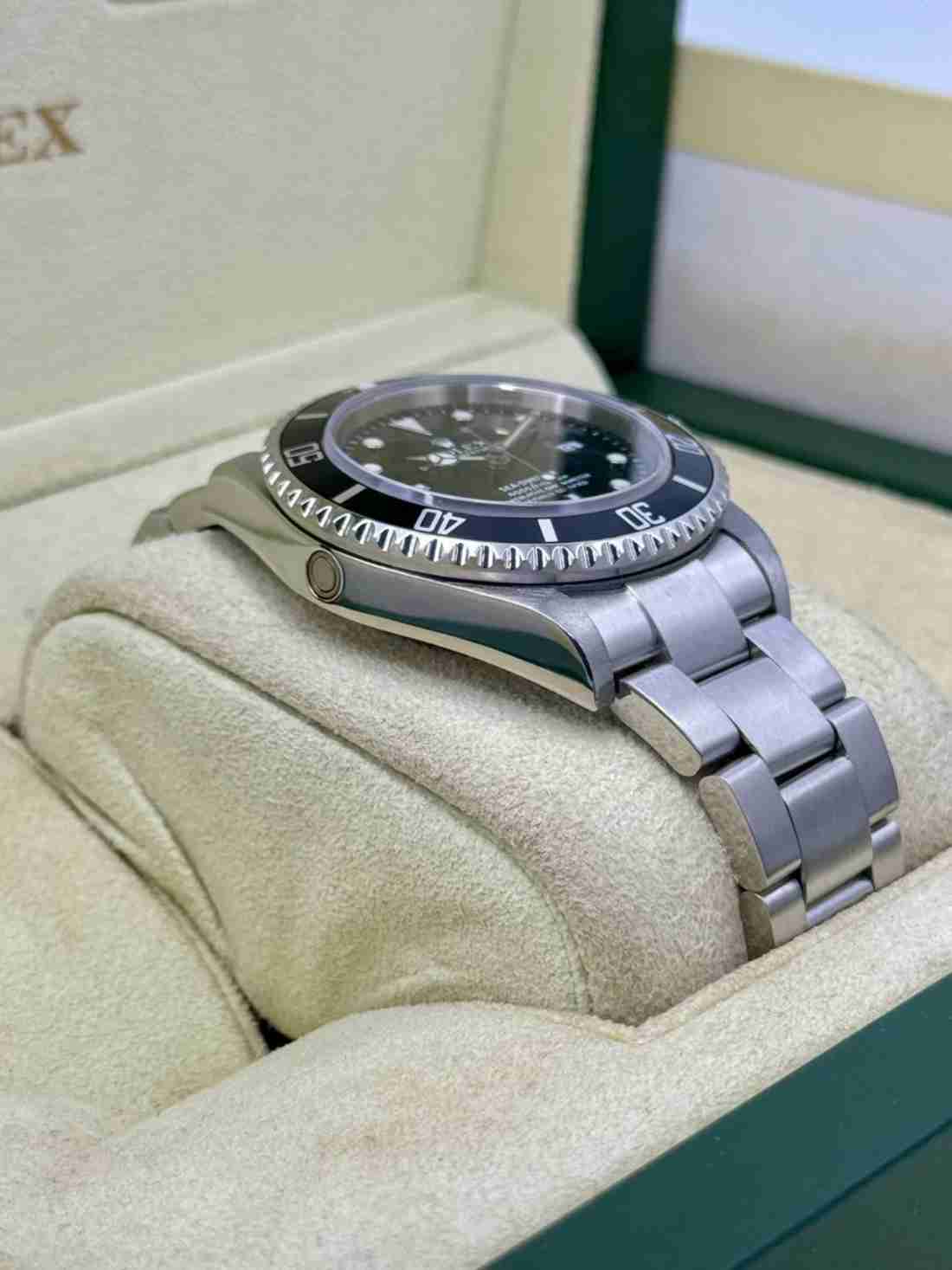 2005 Rolex Sea-Dweller 40mm 16600 Stainless Steel Black Dial - Image 4