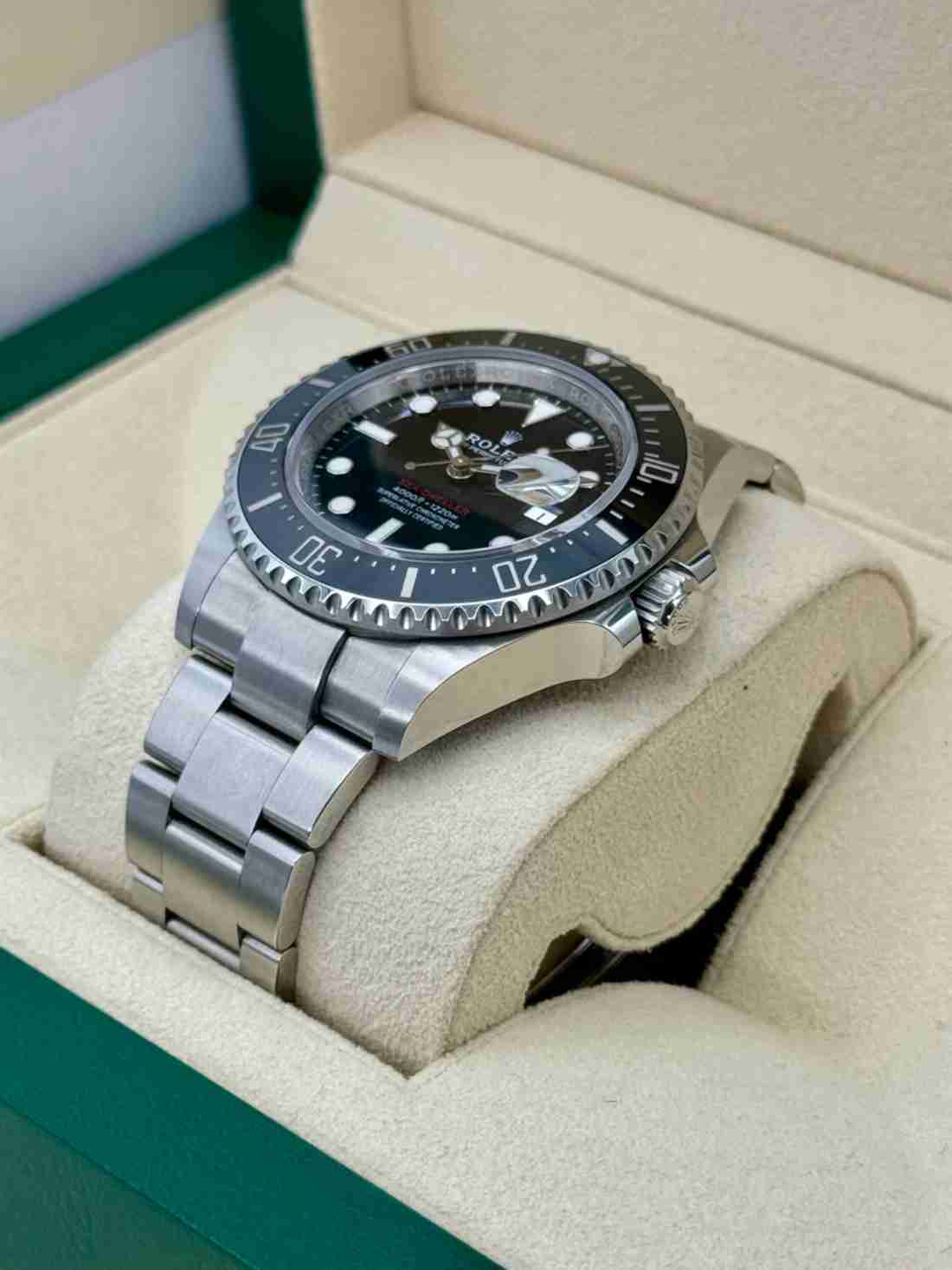 2022 Rolex Sea-Dweller 43mm 126600 Stainless Steel Black Dial - Image 4