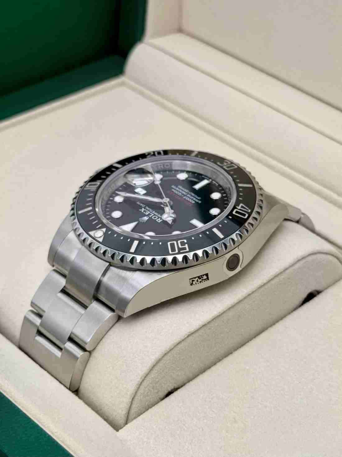 NEW 2025 Rolex Sea-Dweller 43mm 126600 Black Dial (STICKERED) - Image 4
