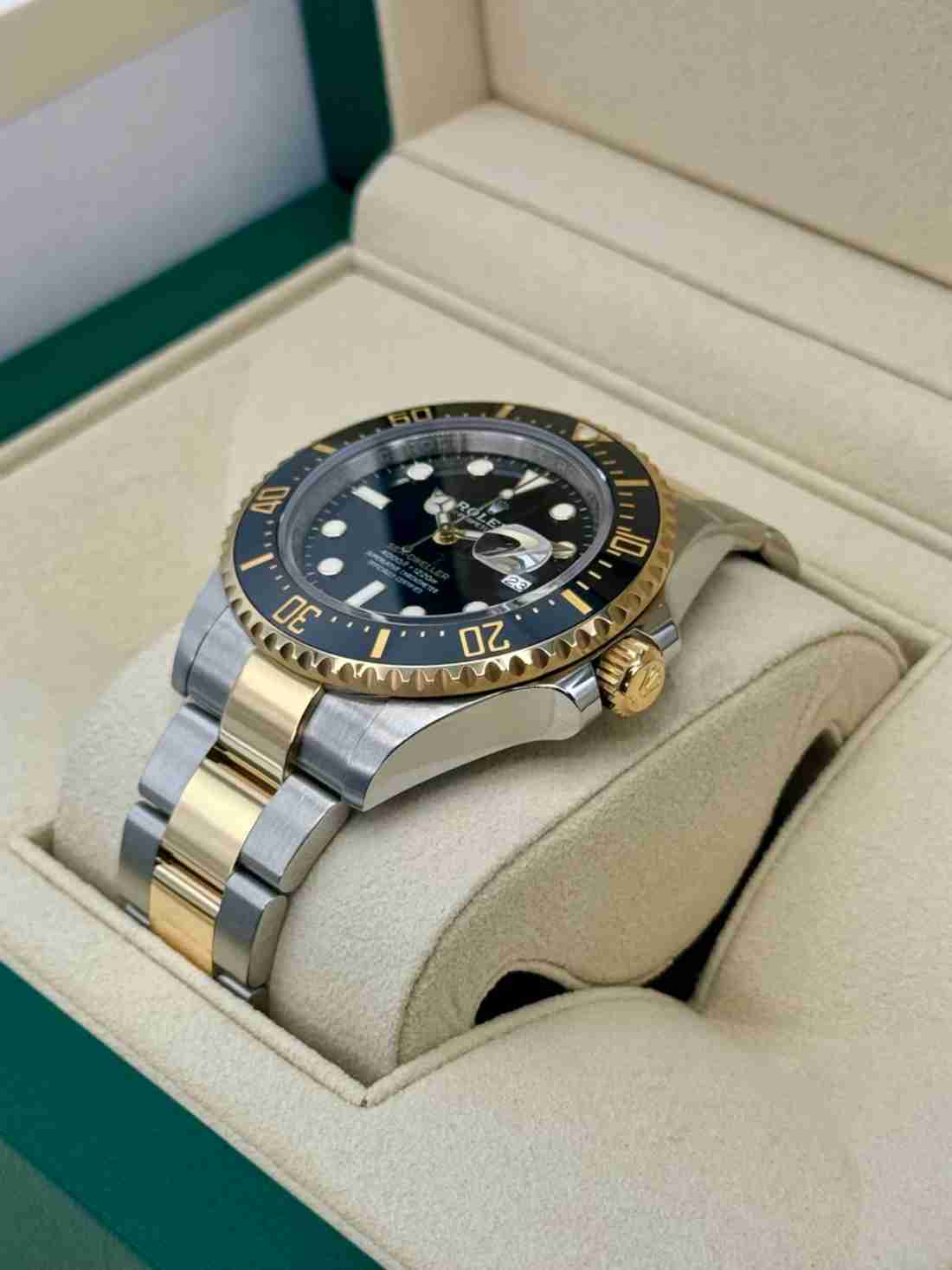 2022 Rolex Sea-Dweller 43mm 126603 Two-Tone Black Dial - Image 4