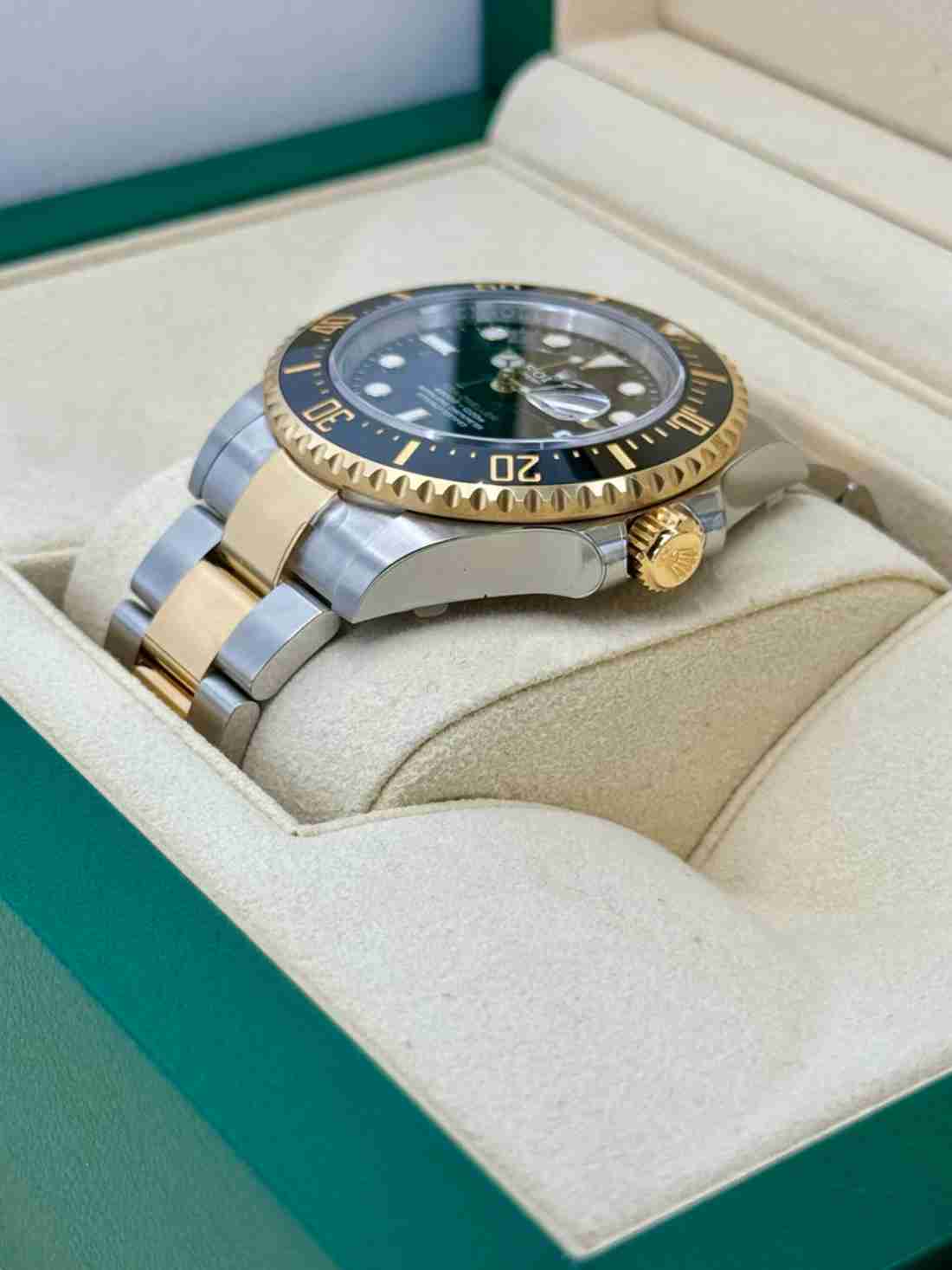 NEW Rolex Sea-Dweller 43mm 126603 Two-Tone Black Dial - Image 4