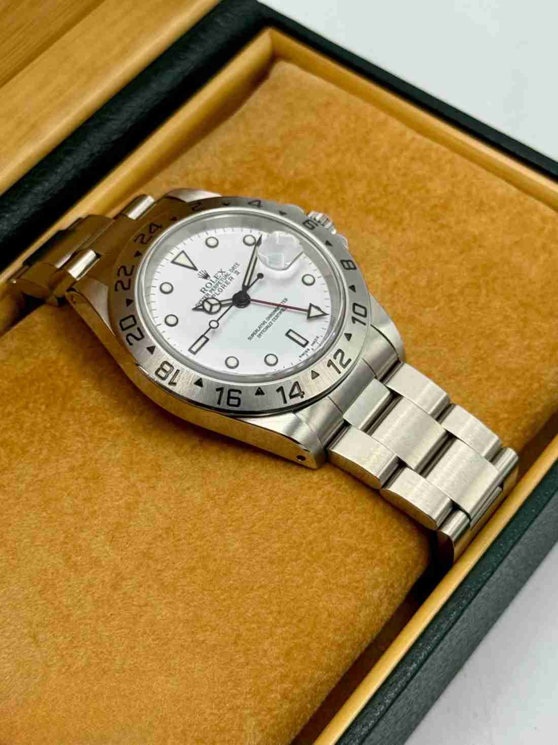 2000 Rolex Explorer II 40mm 16570 Stainless Steel Polar White Dial - Image 4