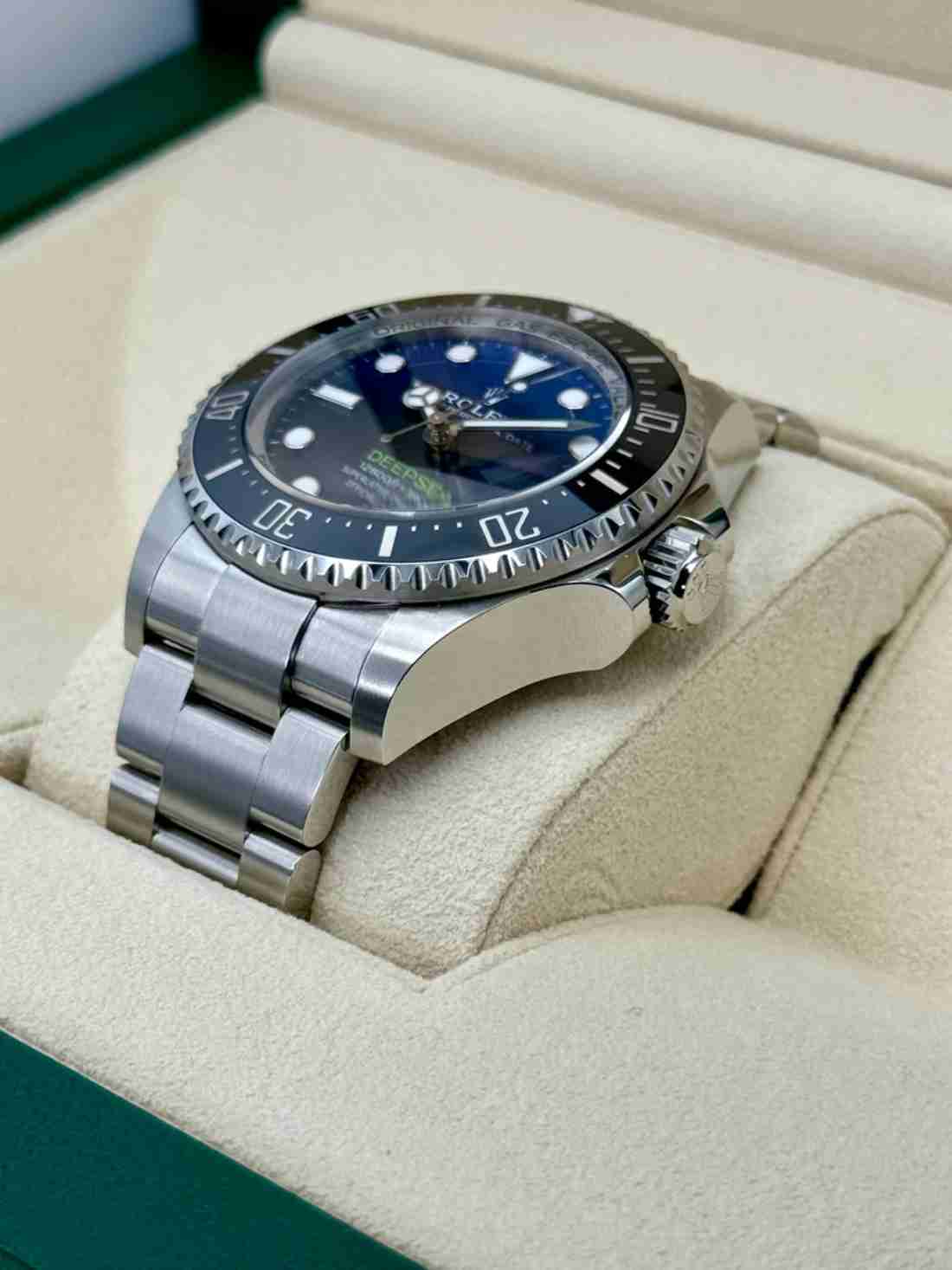 2008 Rolex Deepsea 44mm 116660 Stainless Steel Black Dial - Image 4