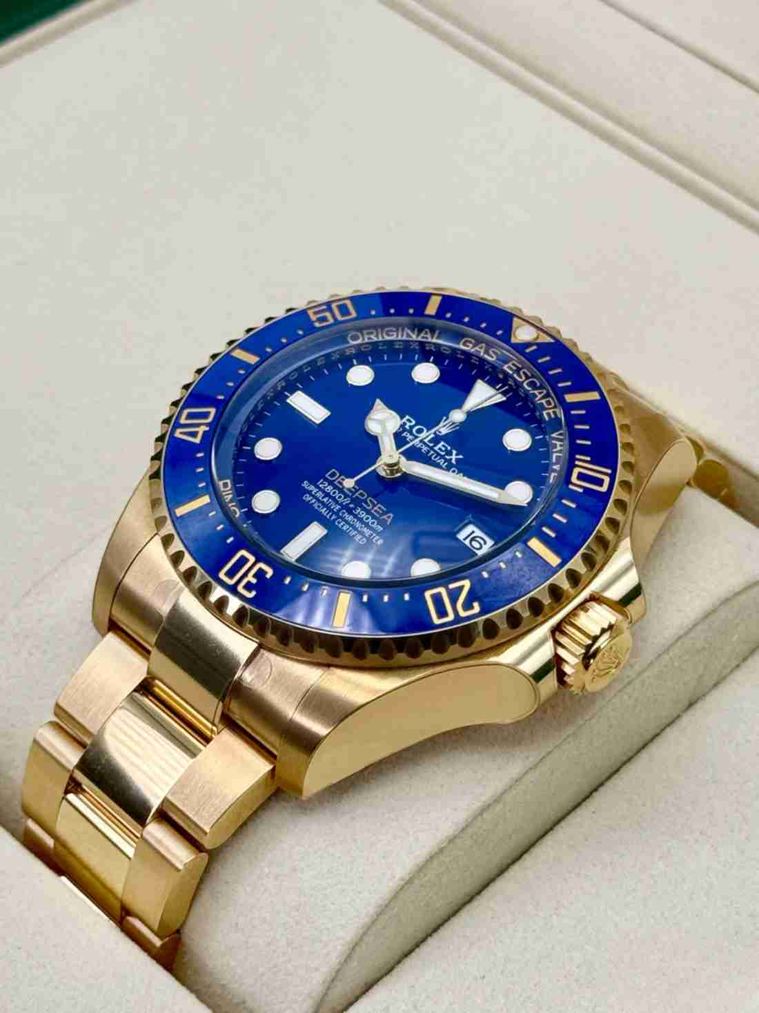NEW 2026 Rolex Deepsea 44mm 136668LB Yellow Gold Blue Dial (STICKERED) - Image 4