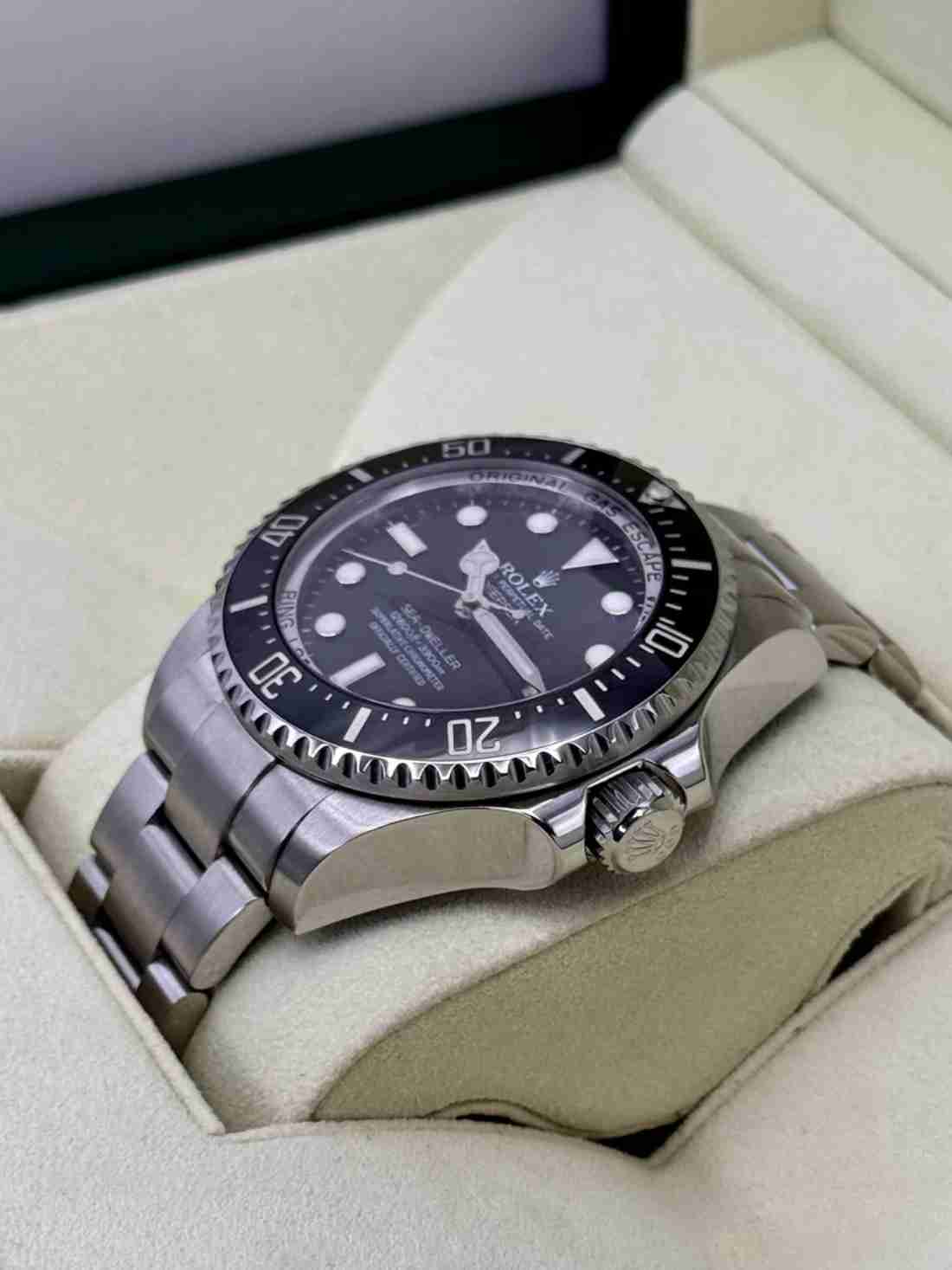 2009 Rolex Deepsea 44mm 116660 Stainless Steel Black Dial - Image 4