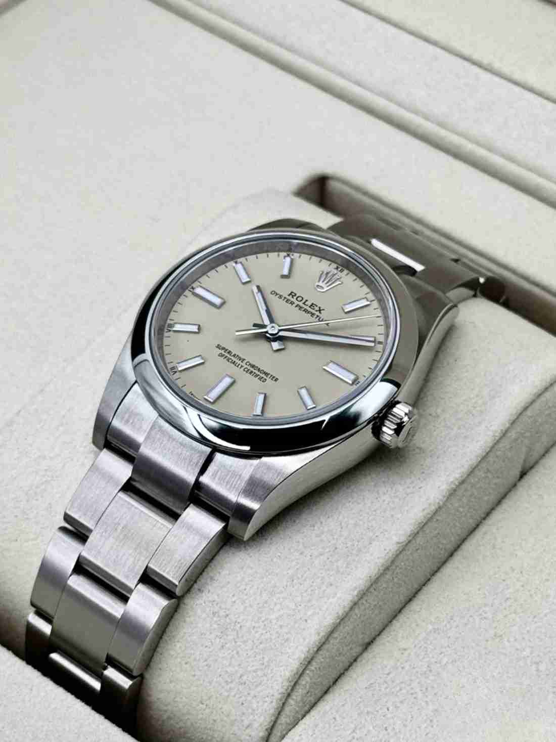 NEW 2026 Rolex Oyster Perpetual 34mm 124200 Stainless Steel Beige Dial - Image 4
