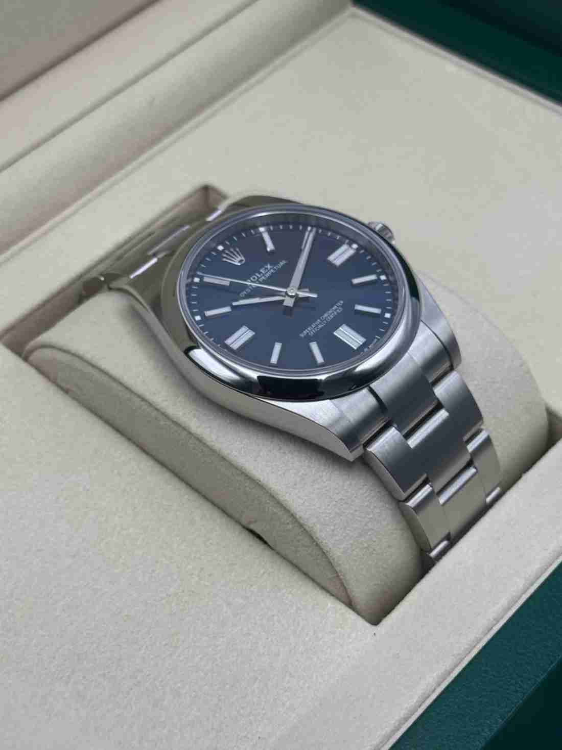 NEW 2025 Rolex Oyster Perpetual 41mm 124300 Blue Dial - Image 4