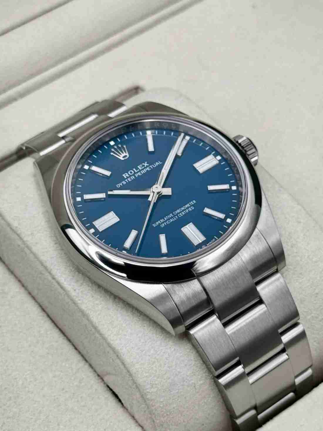 NEW 2025 Rolex Oyster Perpetual 41mm 134300 Med Blue Dial - Image 4