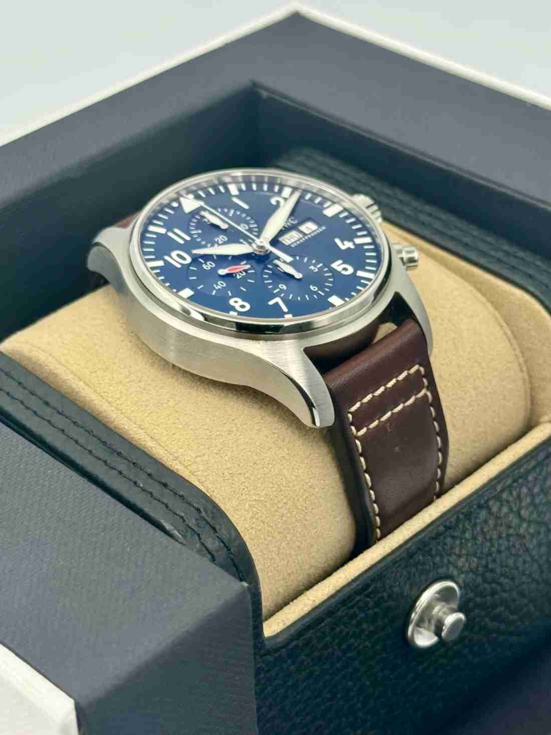 2022 IWC Pilot's Chronograph 43mm IW377714 Stainless Steel Blue Dial - Image 4