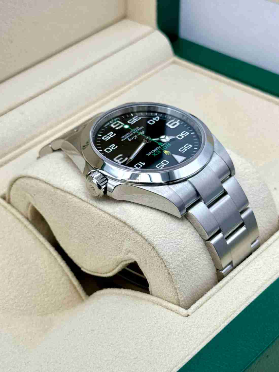 2022 Rolex Air-King 40mm 126900 Stainless Steel Black Dial - Image 4