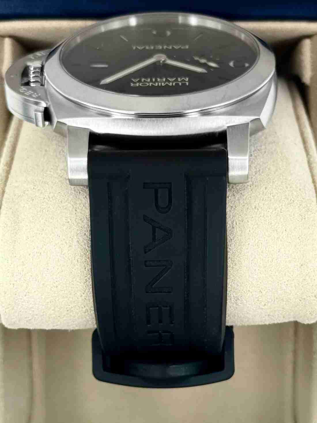 2025 Panerai Luminor Marina 44mm PAM03312 Stainless Steel Black Dial - Image 4