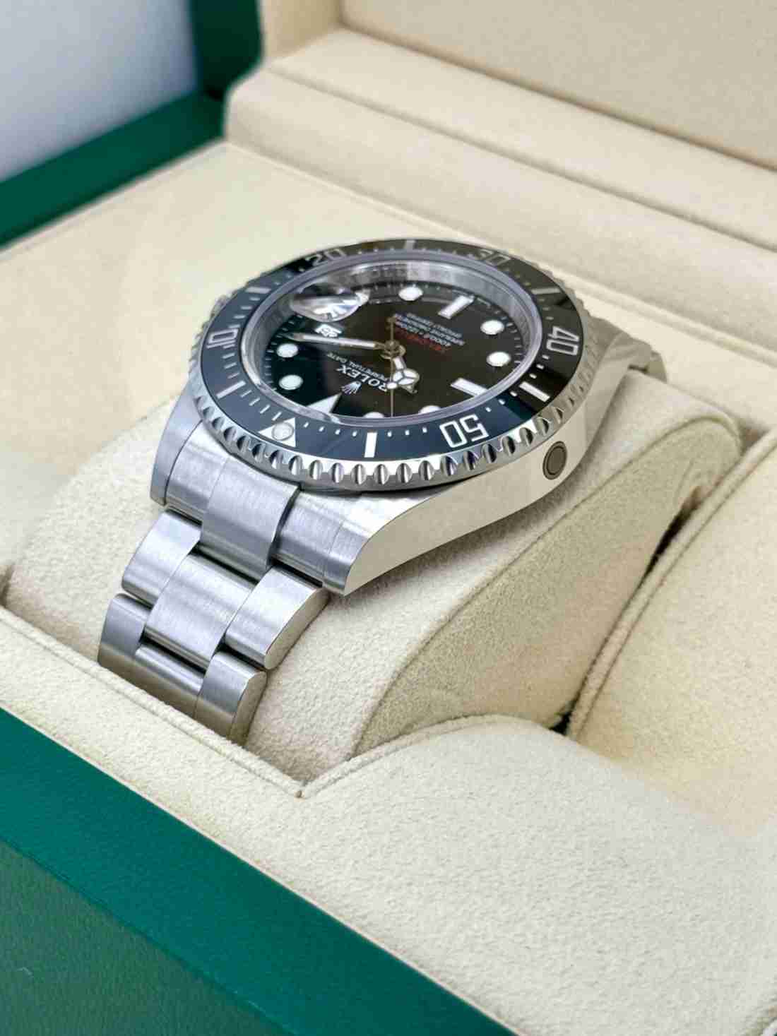 2023 Rolex Sea-Dweller 43mm 126600 Stainless Steel Black Dial - Image 5