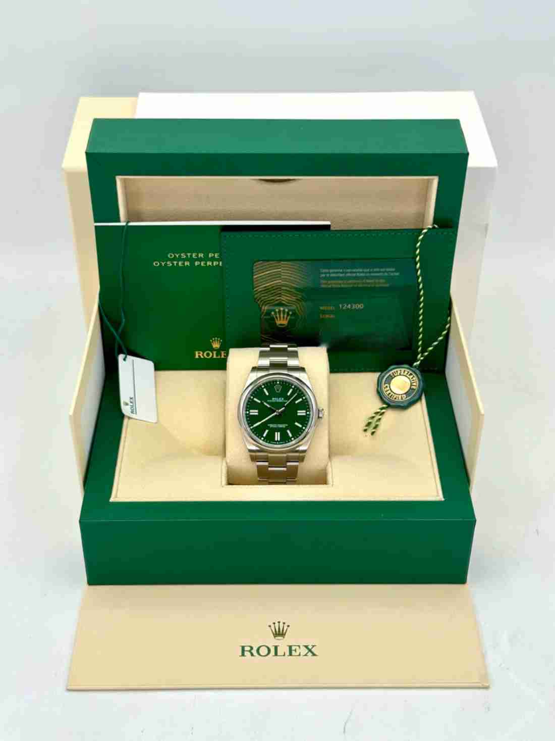2023 Rolex Oyster Perpetual 41mm 124300 Green Dial - Image 5